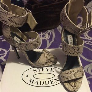 Steve Madden heels